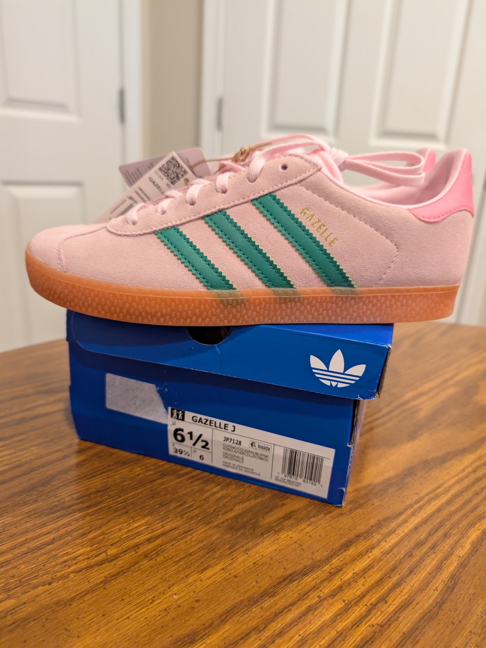 adidyas Gazelle Kids Pink & Teal Casual Sneaker!! Size 6.5y Or 7.5 Women